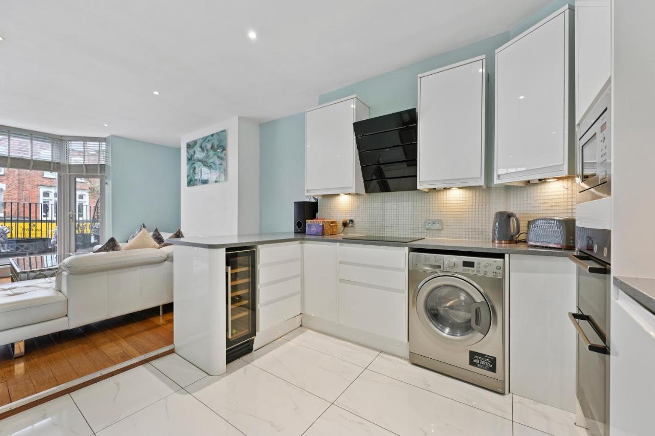 Hampstead Opulence Apartment - Luxurious Split Level Property Лондон Экстерьер фото