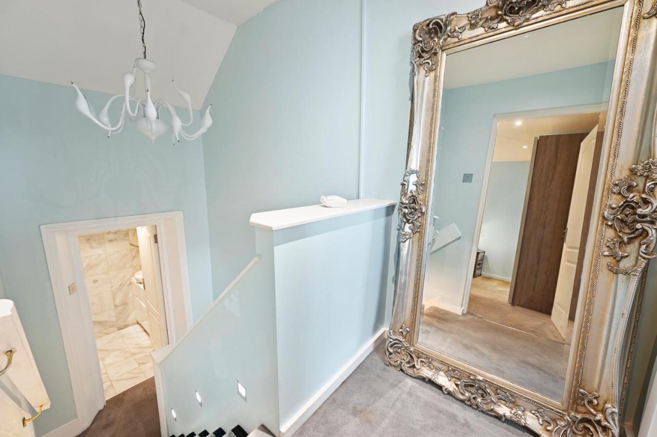 Hampstead Opulence Apartment - Luxurious Split Level Property Лондон Экстерьер фото