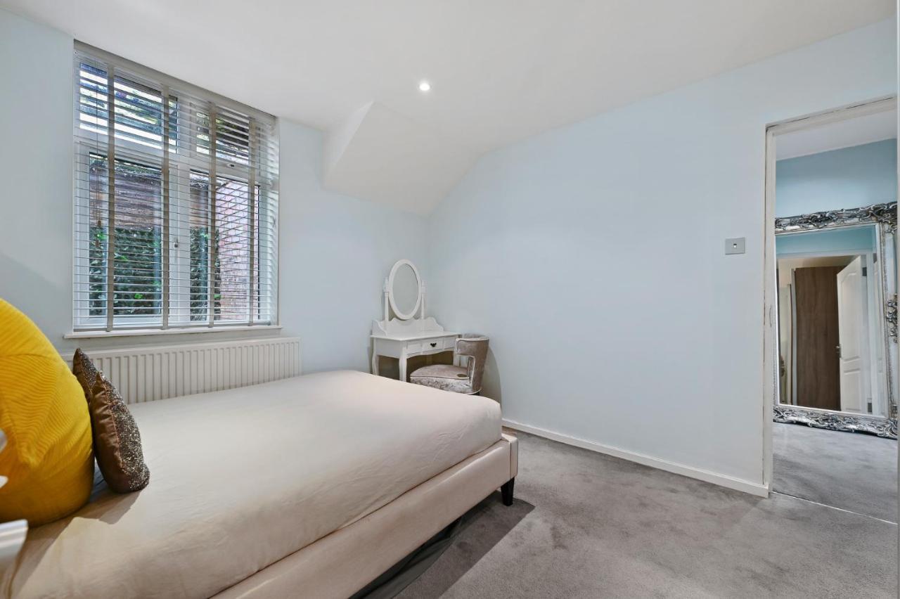 Hampstead Opulence Apartment - Luxurious Split Level Property Лондон Экстерьер фото